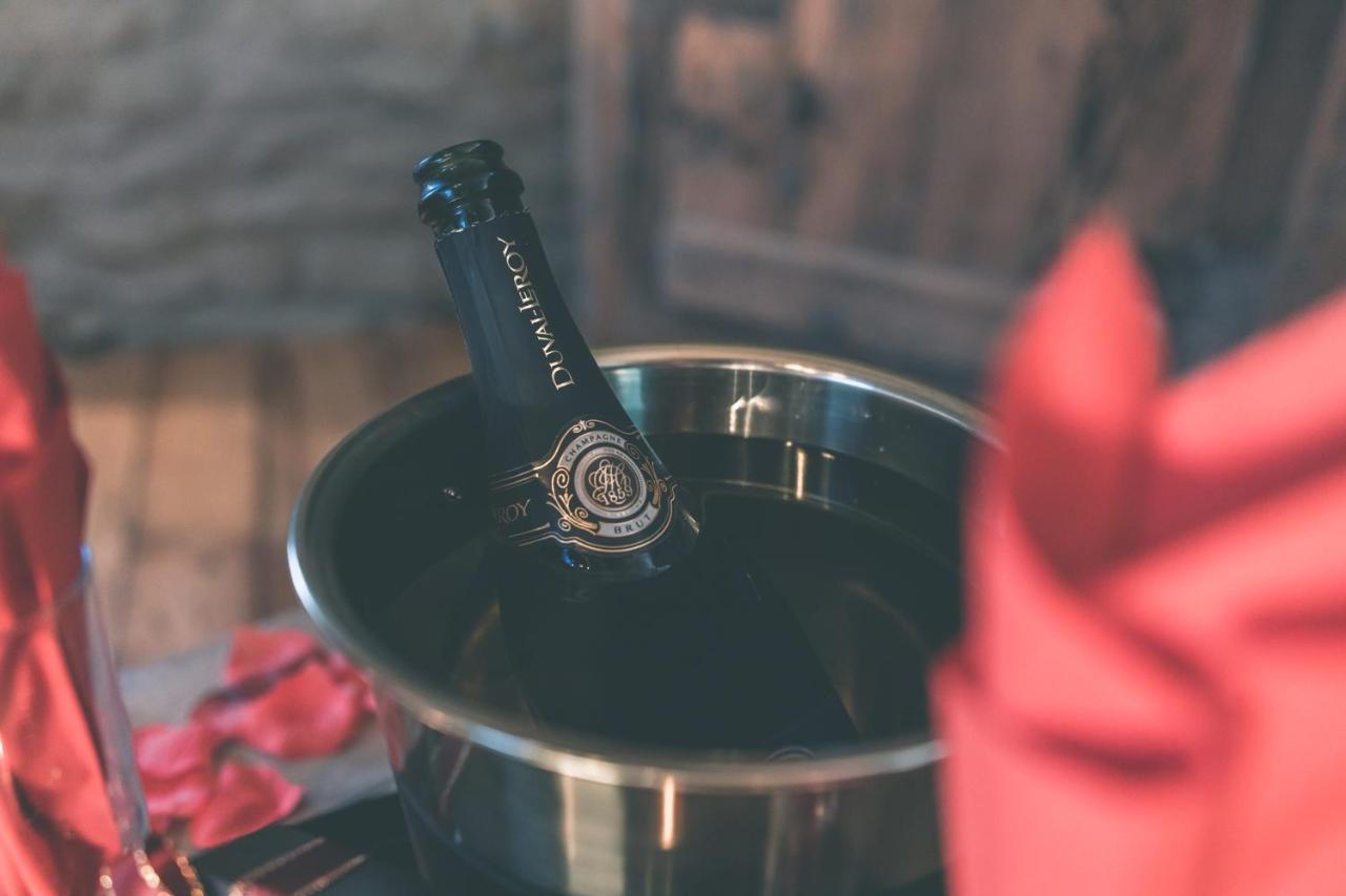 Romantic Getaway - Sauna And Jacuzzi - El Clandestino Stoumont Buitenkant foto