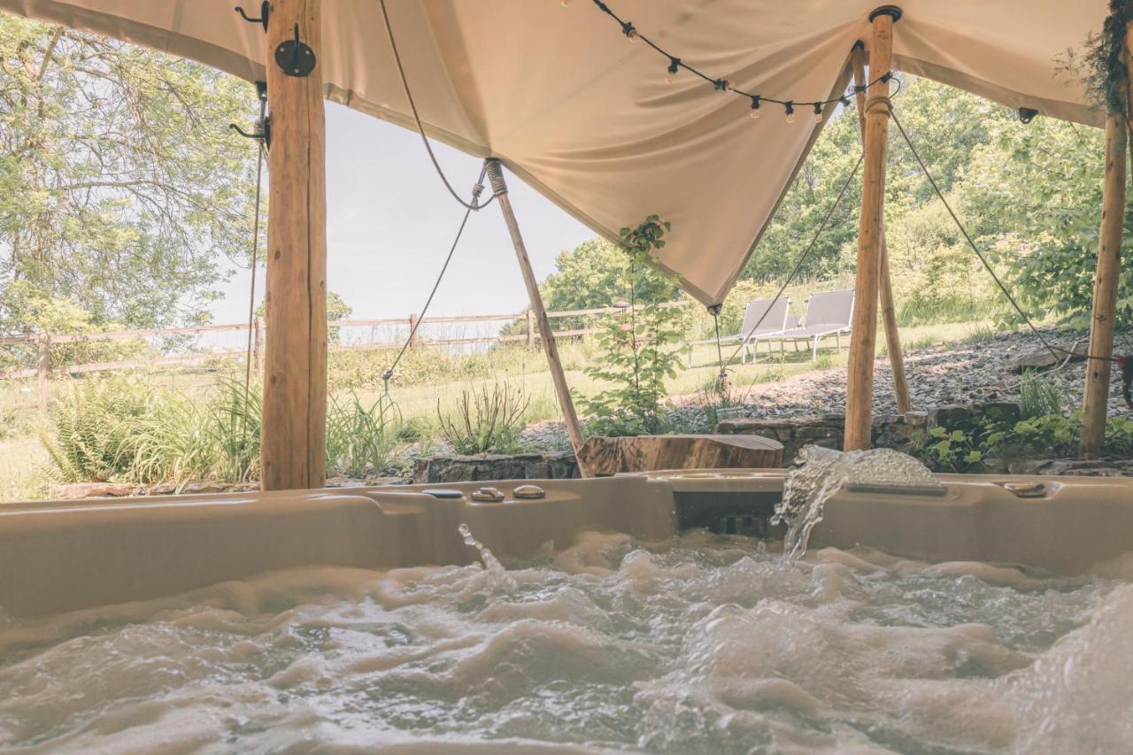Romantic Getaway - Sauna And Jacuzzi - El Clandestino Stoumont Buitenkant foto
